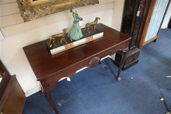 An Irish mahogany serving table, W.3ft 10in. D.2ft 11.5in. H.2ft 5.5in.